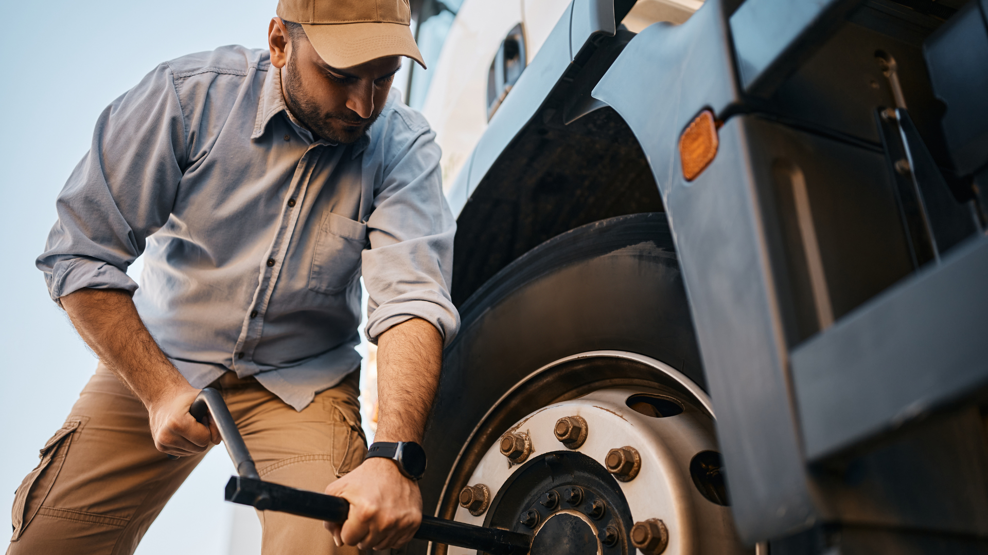 Truck Tire Blowout? Here's How Our Mobile Repair Service Can Help